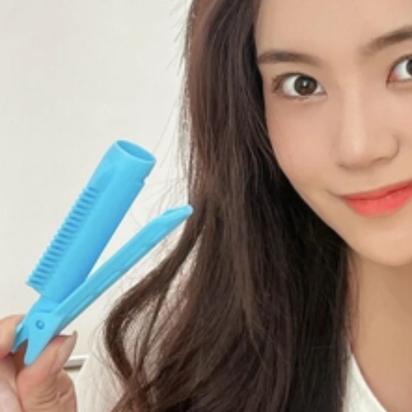 Bump It Hair Brush Hair Clips - Picture 9 of 9